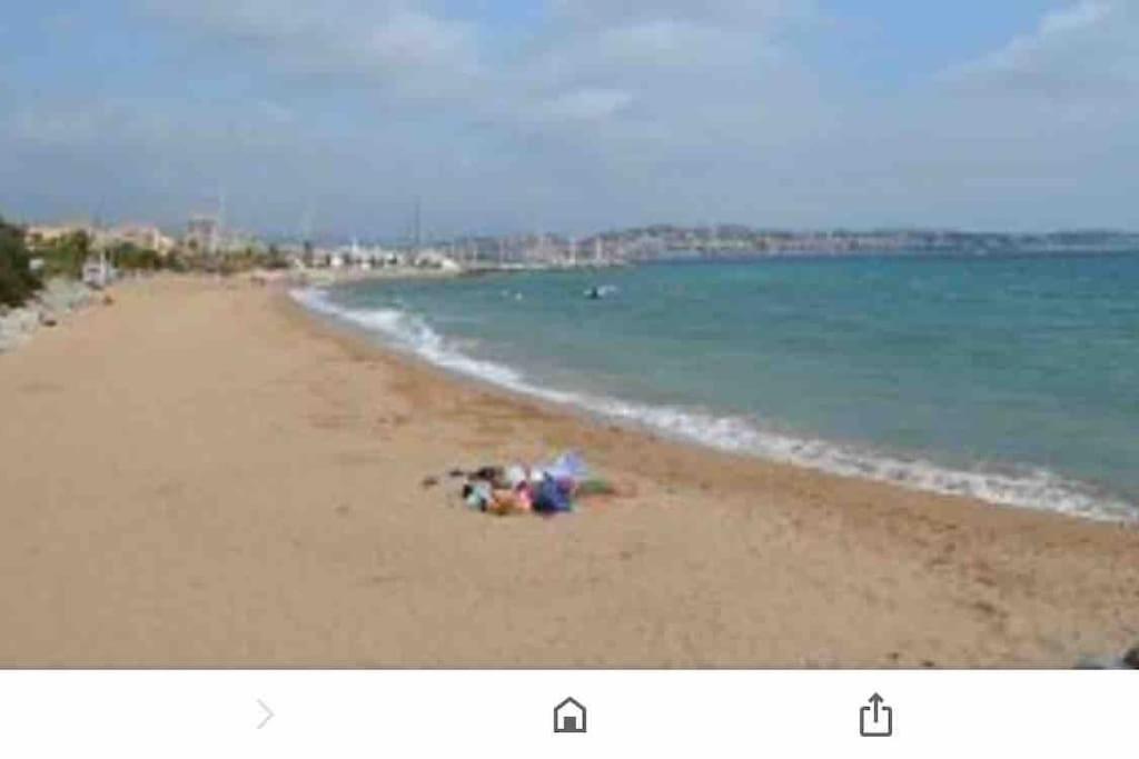 Mobilhome A Frejus A 15 Minute De La Mer Sur Terrain Independant Экстерьер фото
